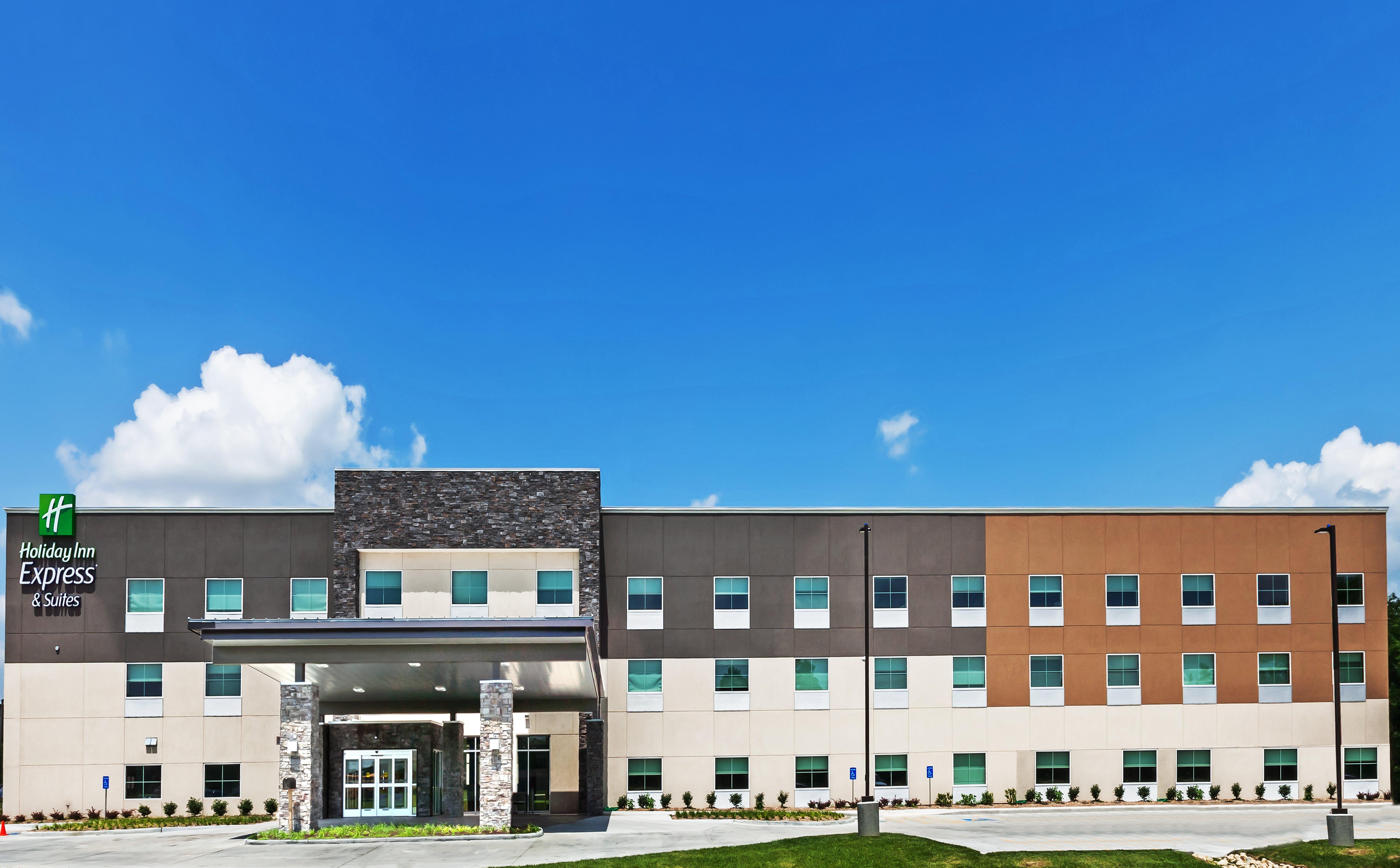 Holiday Inn Express & Suites - Coffeyville, An Ihg Hotel Exterior foto